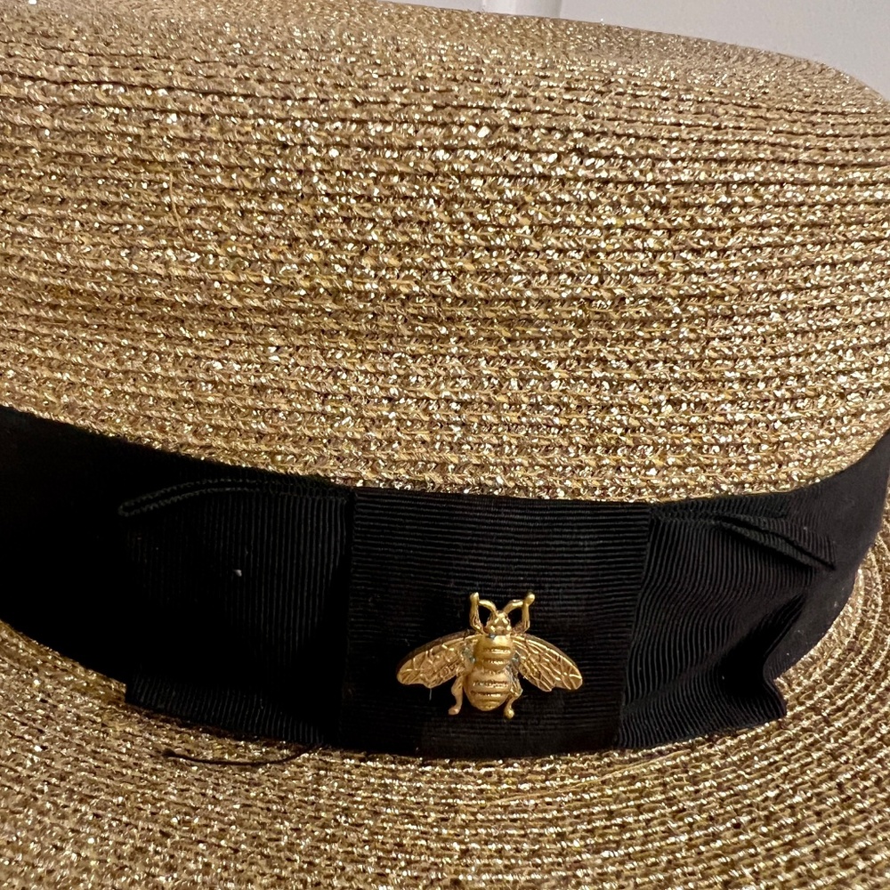 Gucci Gold Boater Sun Straw Hat with Black Band and Bee Emblem Size L (58cm) - Picture 2 of 6